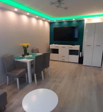 Apartament Przy Promenadzie Usteckiej Stolpmünde Exterior foto