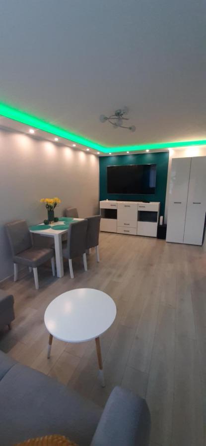 Apartament Przy Promenadzie Usteckiej Stolpmünde Exterior foto